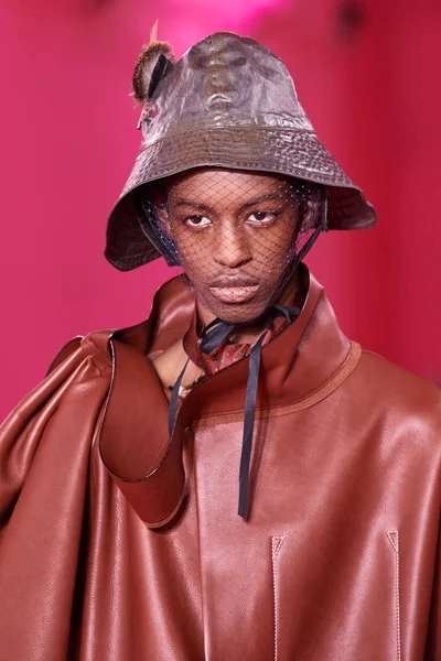 Look 40